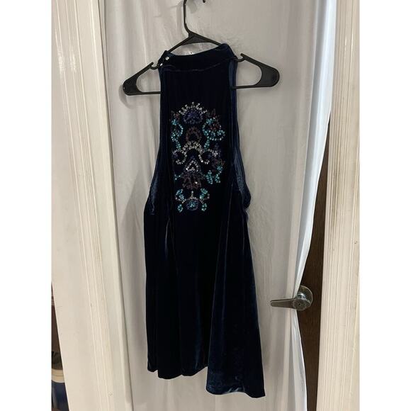 FREE PEOPLE Blue Jill's Sequin Velvet Halter Swing Mini Dress Sz S Skull Pattern - Picture 4 of 10